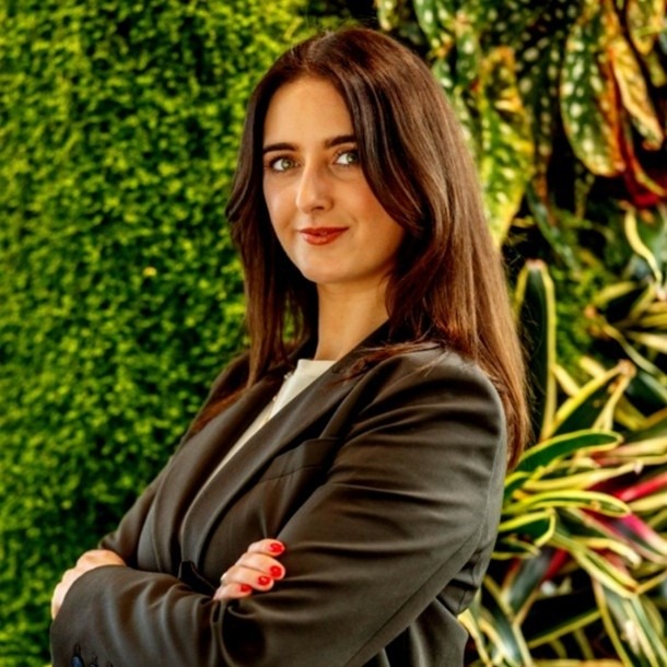 Beth GARVEY, Bloomberg