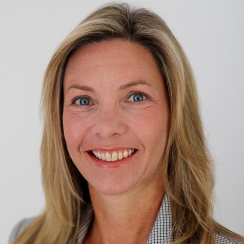 Jane BARRON, Council of International Schools (CIS)