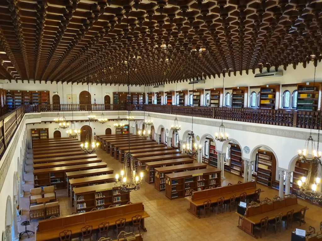 IIUM APAIE 2027 Campus Tour - ISTAC Library